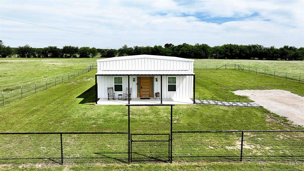 SHORT HUBBARD - Residential
