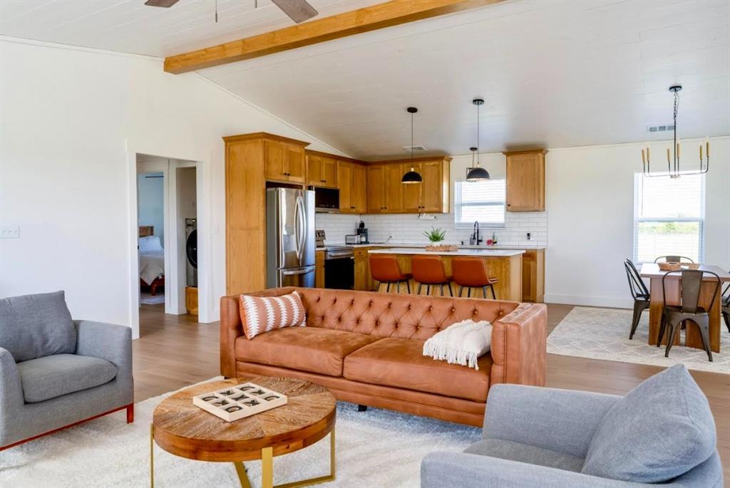 SHORT HUBBARD - Residential