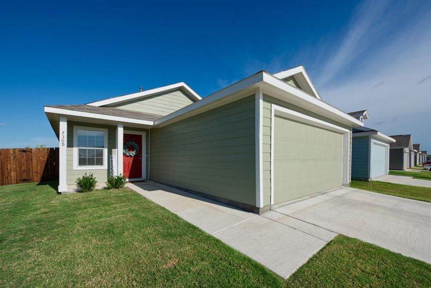 Almost New Home on a Corner Lot backing up to an Open Space with a Jogging Path and Outdoor Covered Picnic Area! Great Location in Mckinney ISD just minutes from HWY 75. Home features 3 bedroom 2 bath with Vinyl Plank Wood Flooring thru-out except in Bedrooms which have Carpet. Chef&#39;s kitchen features a Gas Cook-top. Fully Sodded yard with a Sprinkler System and Privacy Fence.  HOA amenities include parks, playground and pool WITH Lazy River.