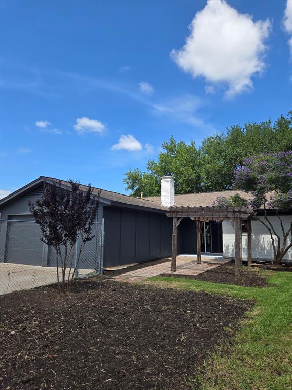 526 Doral Place