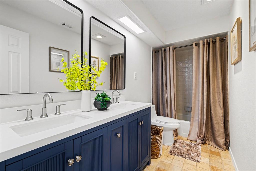 Meadows 04 - Residential