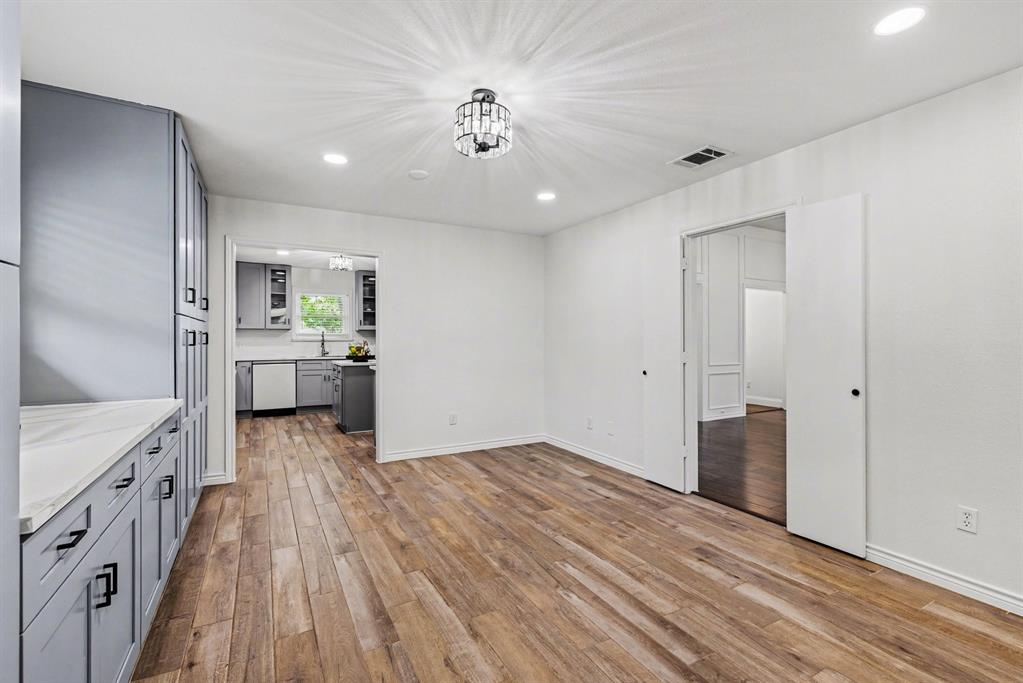 Meadows 04 - Residential