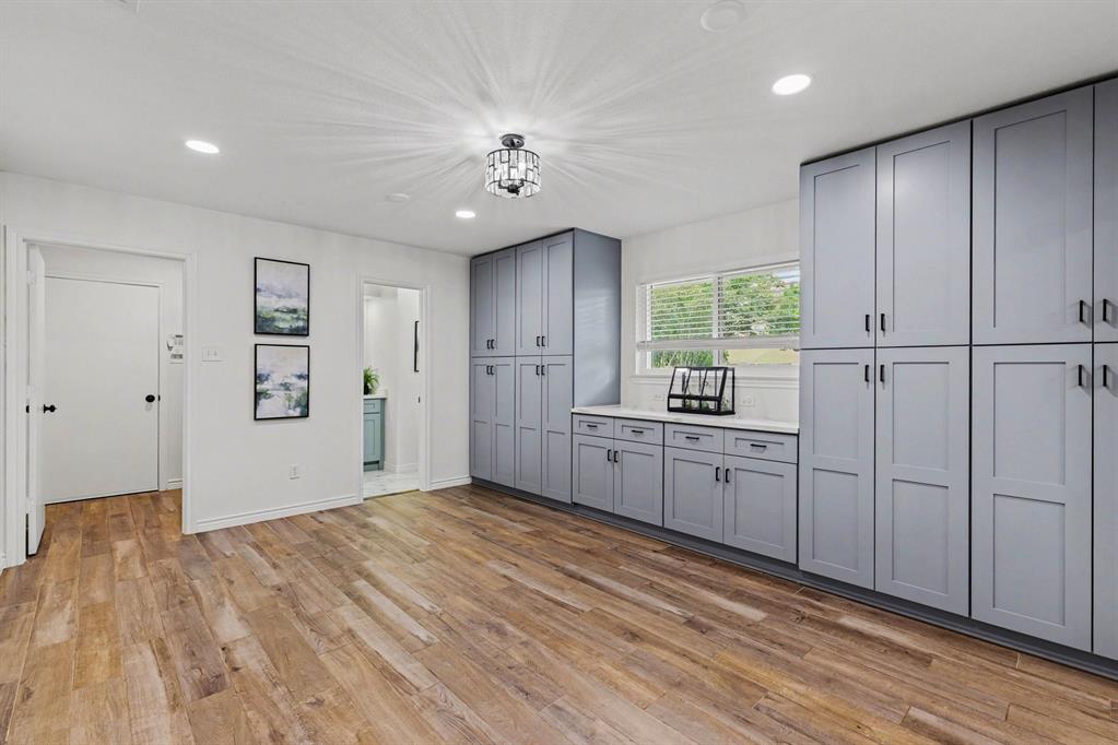 Meadows 04 - Residential