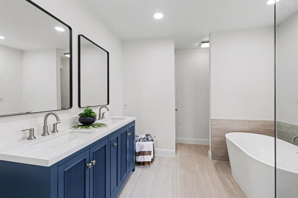 Meadows 04 - Residential