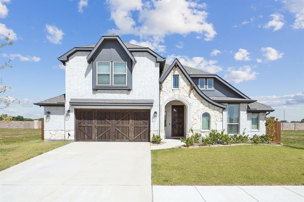 Photo of 3121 Deer Lake Lane, Mesquite, TX 75181 (MLS # 21045050)