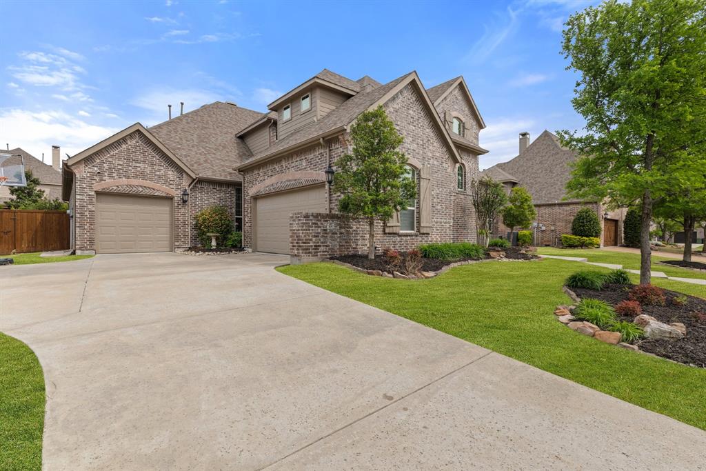 901 Moss Glen Drive
