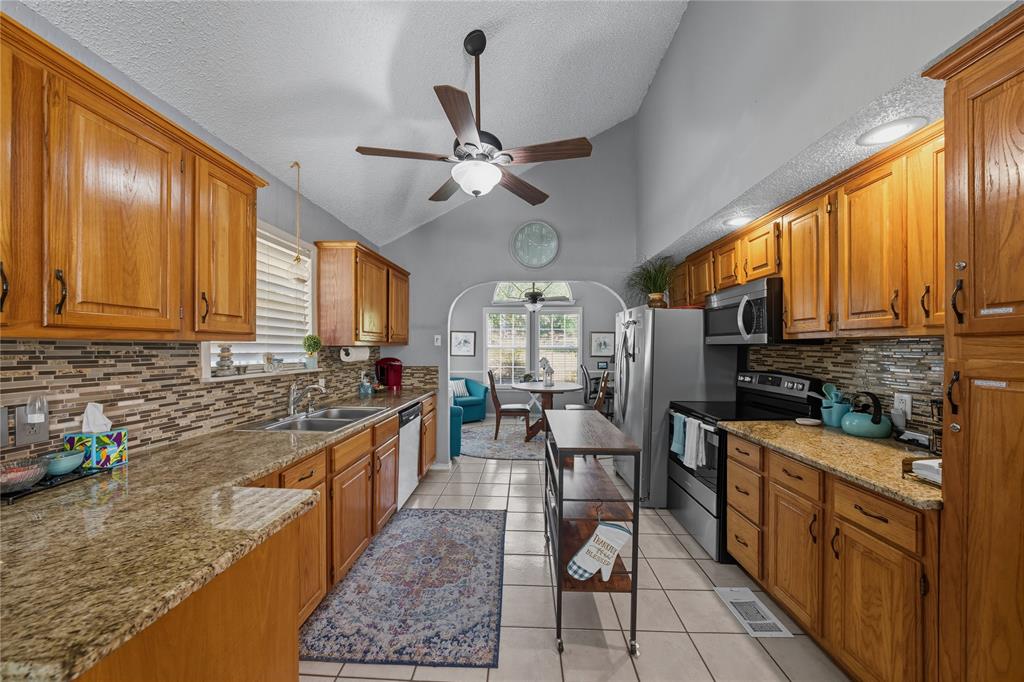 517 Shore Line Drive