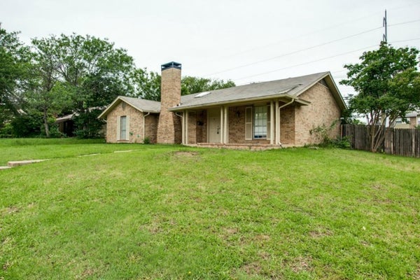 3801 EUGENE CT N, IRVING, TX 75062 - Image e2a4e59ebd5ff9b32d380bd5431a6333/270407257