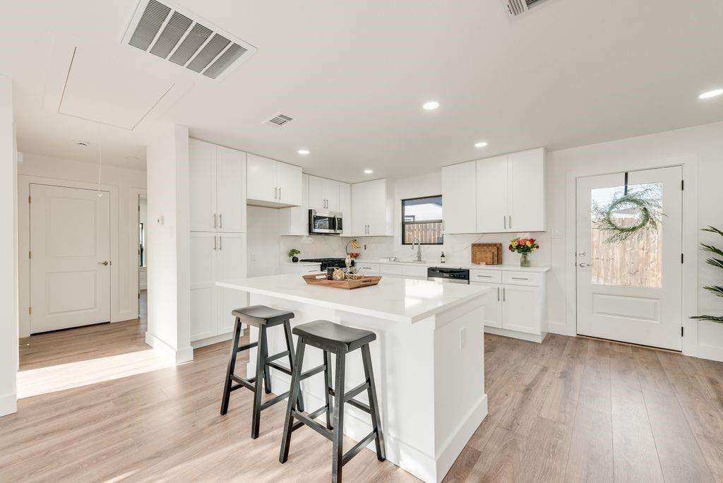 2505 Poinsettia Drive