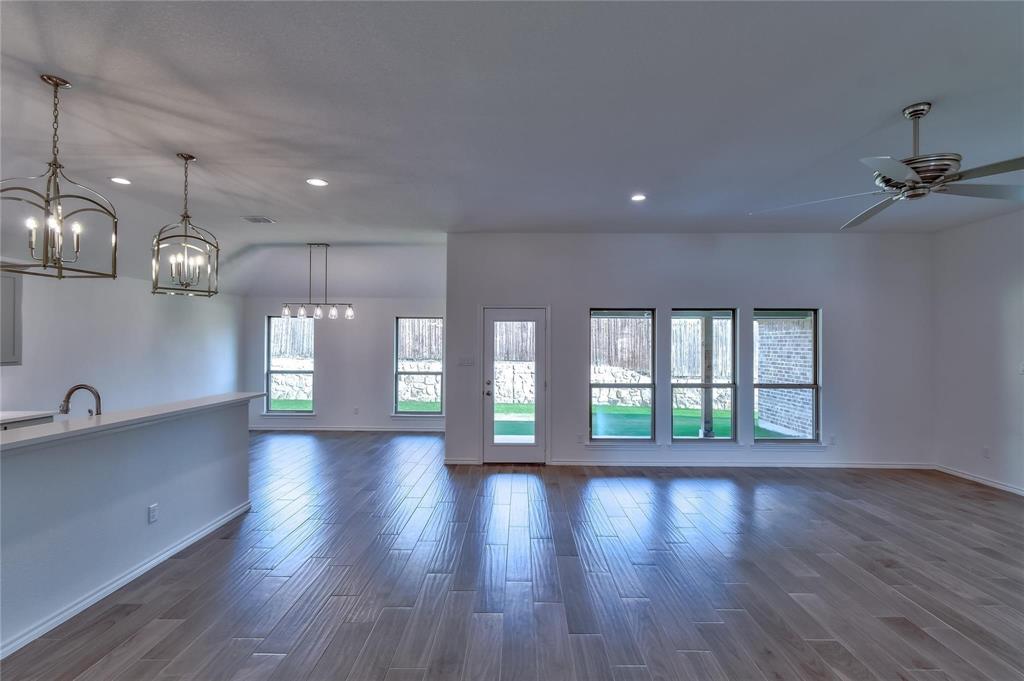 6817 Trail Rock