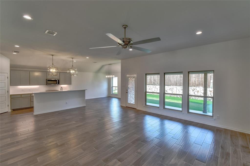 6817 Trail Rock