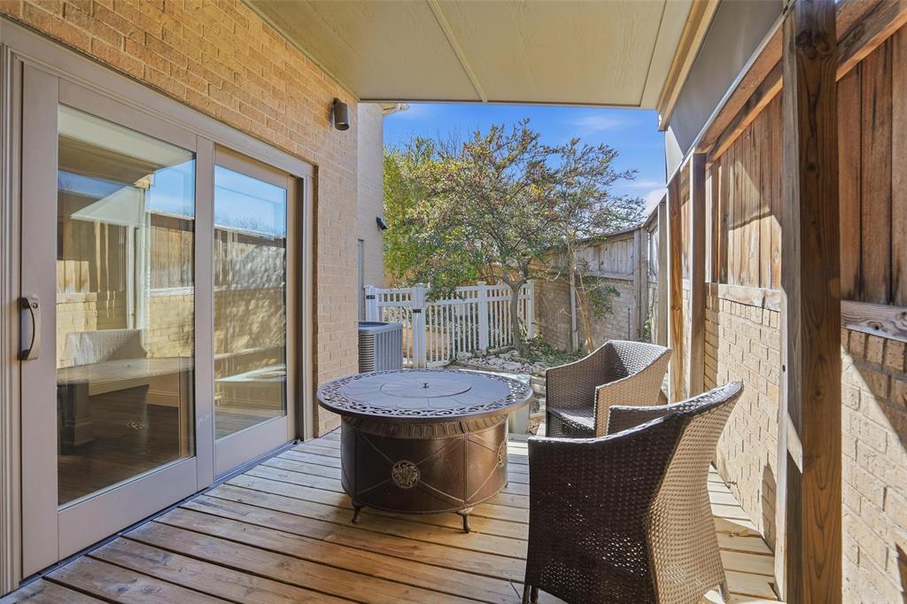 Overton Terrace Townhomes - Residential