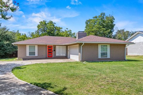 1501 Cecil Drive Carrollton TX 75006