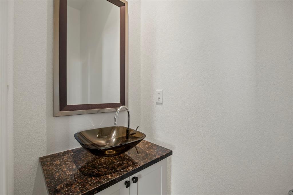 Ross Ave Brownstones - Residential