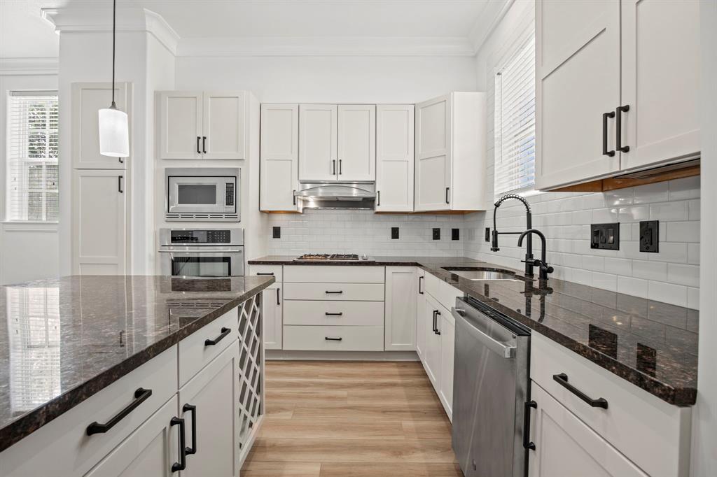 Ross Ave Brownstones - Residential