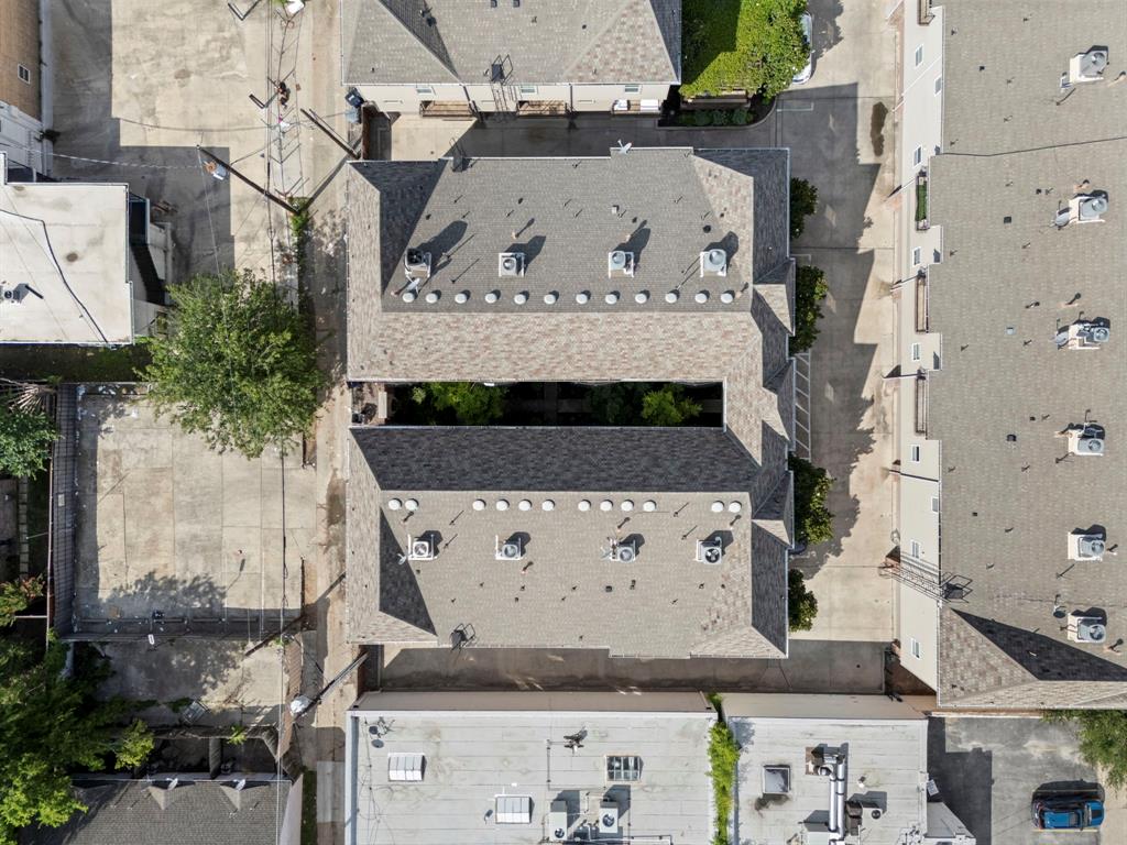 Ross Ave Brownstones - Residential