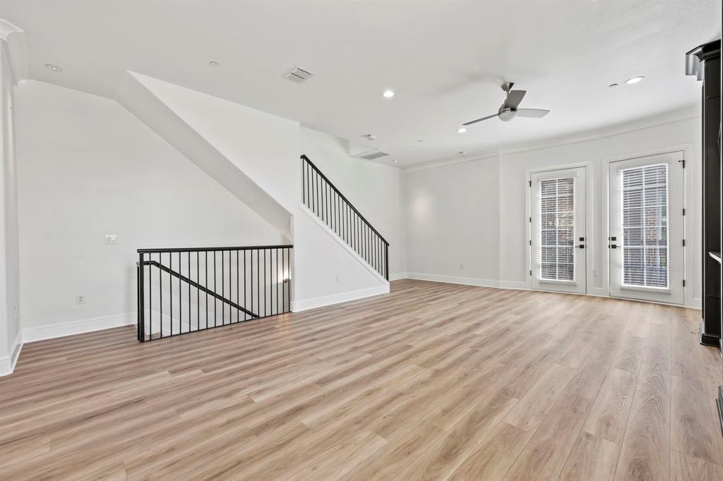 Ross Ave Brownstones - Residential