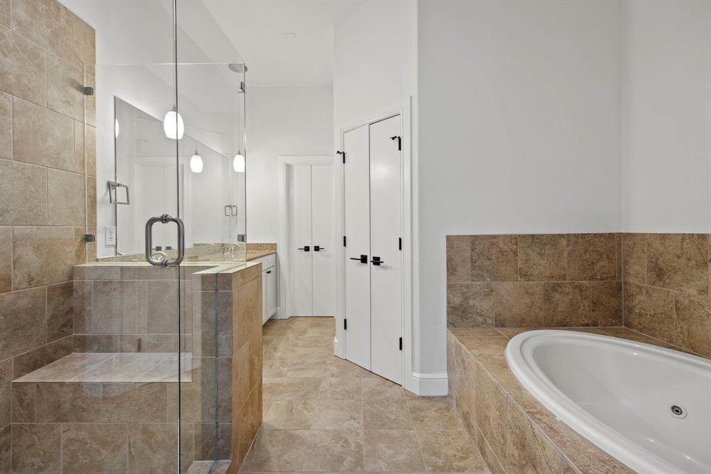 Ross Ave Brownstones - Residential