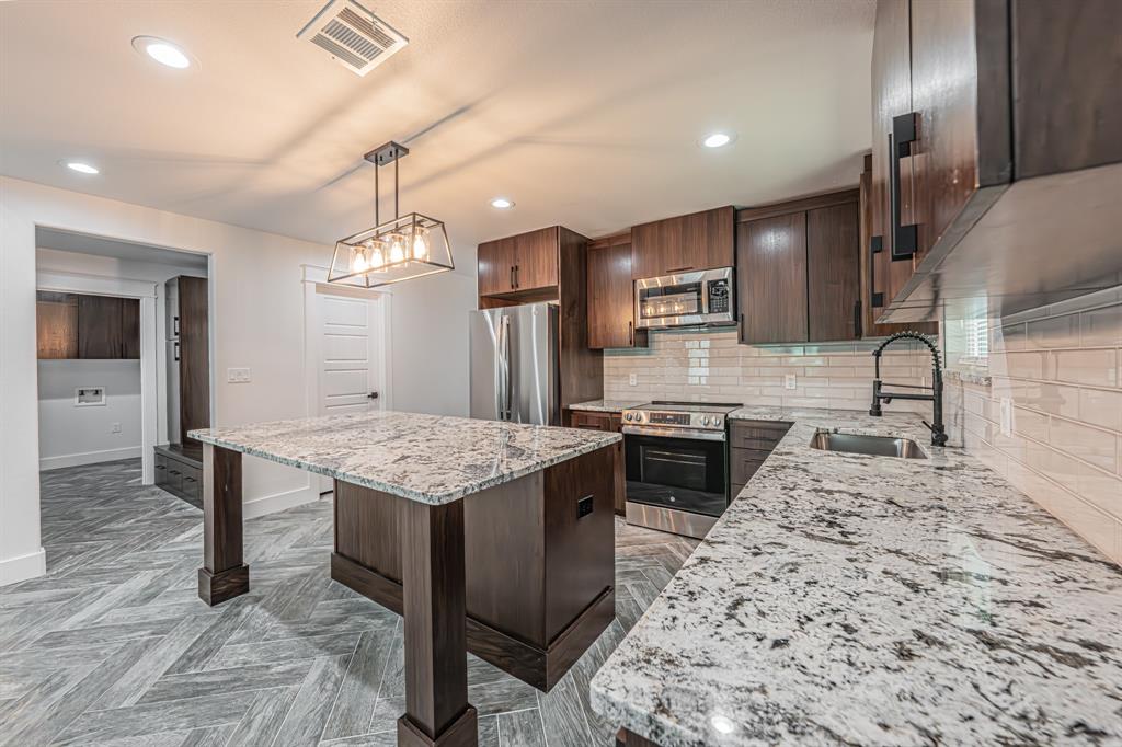 Oak Trail Shores Sec A - Residential