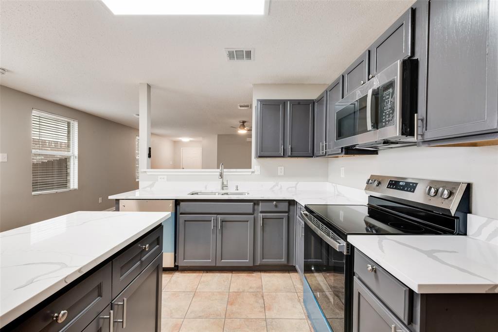 3876 Golden Horn Lane