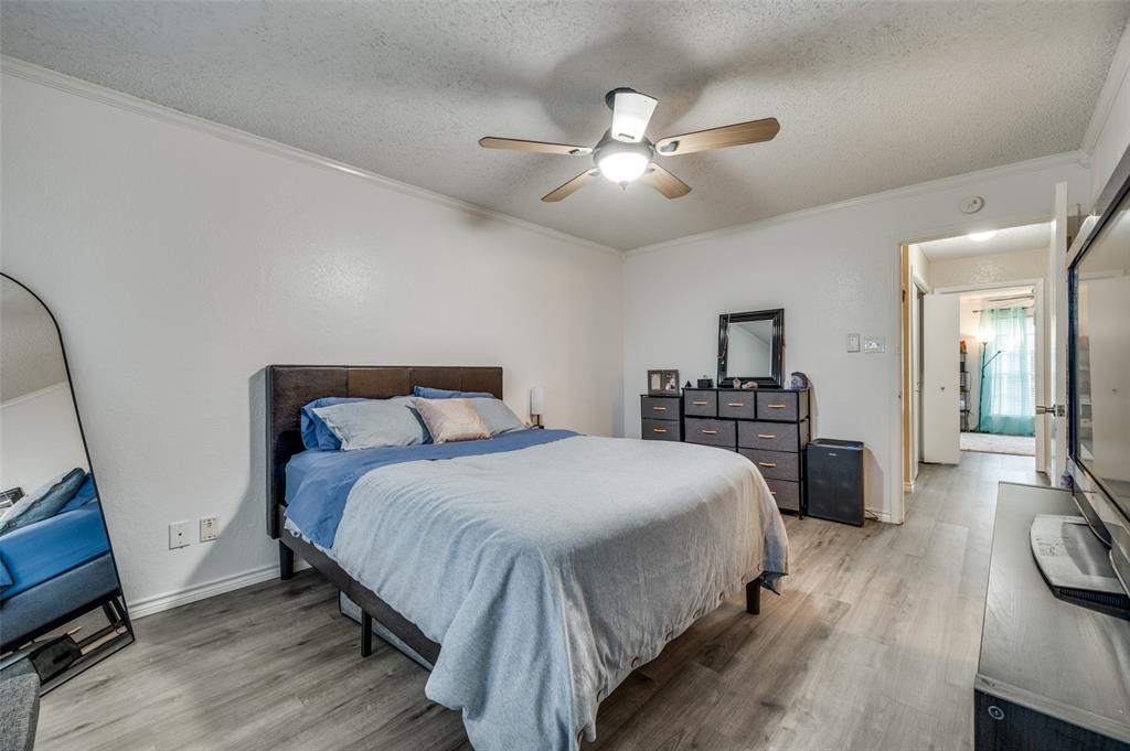 Lakeshore Condo - Residential