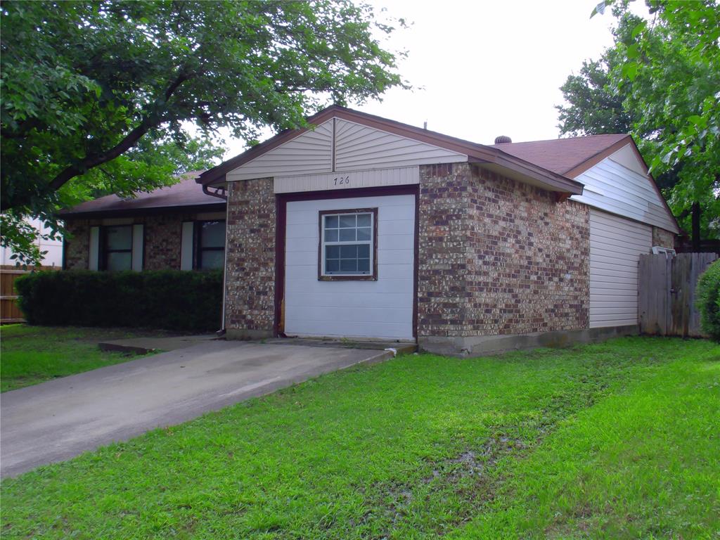 726 Holliday Lane