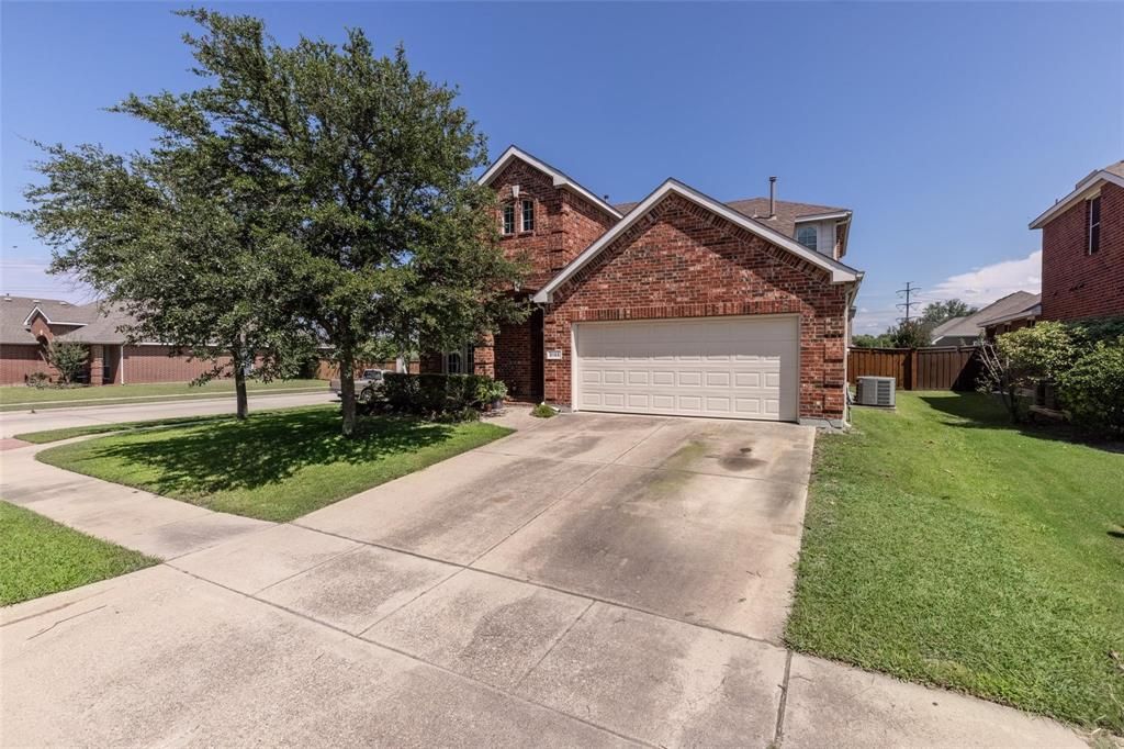 Photo of 3155 Serpis, Grand Prairie, TX 75054 (MLS # 21194458)