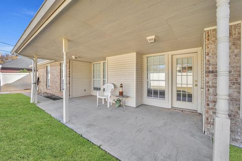 A home in Waxahachie