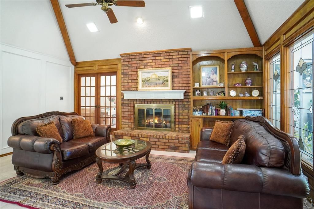 3532 Meadowside Drive