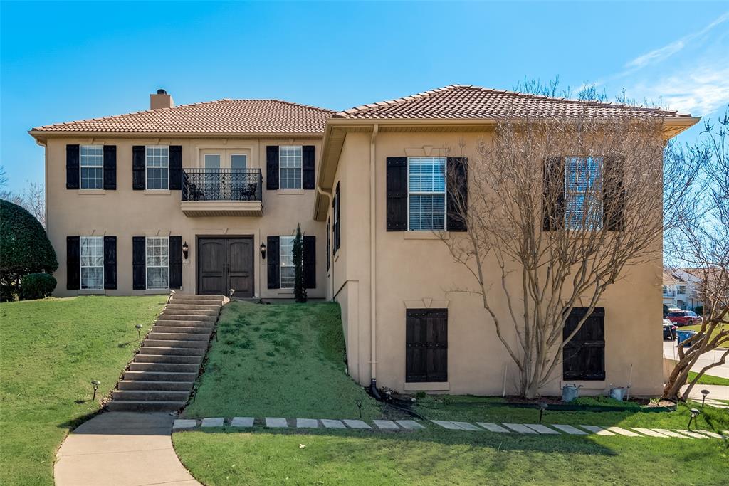 3201 Lakeside Drive