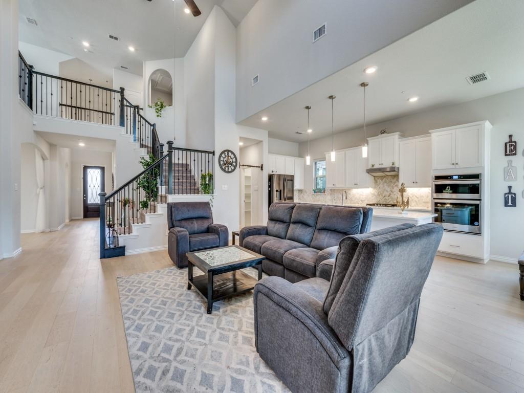 2094 Creekbluff Circle