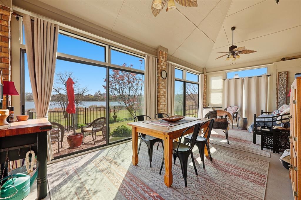 Mountain Valley Lake Tr - Residential