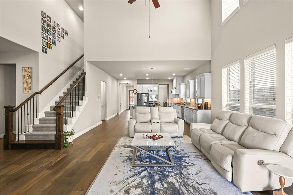 3432 Poinsettia Way