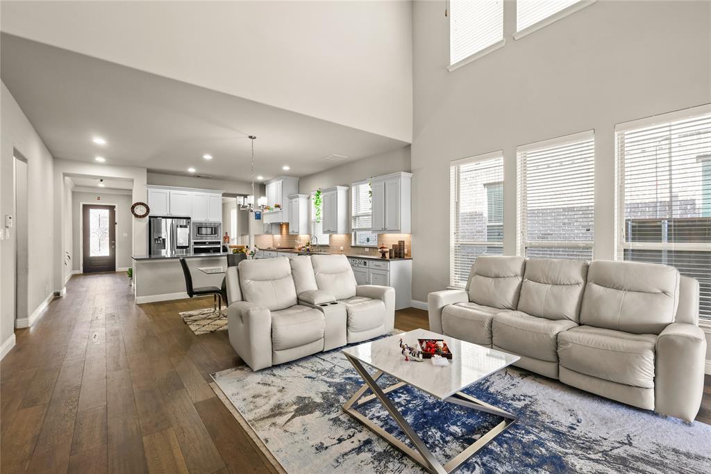 3432 Poinsettia Way
