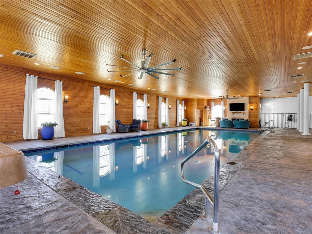 5501 Equestrian Drive