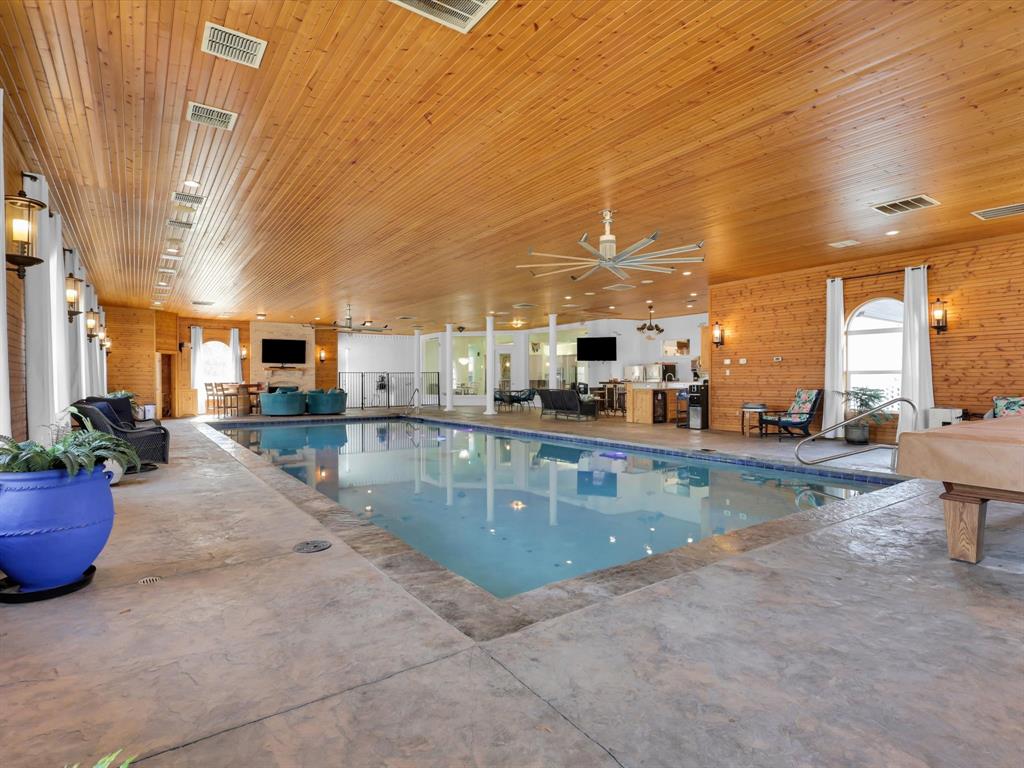 5501 Equestrian Drive