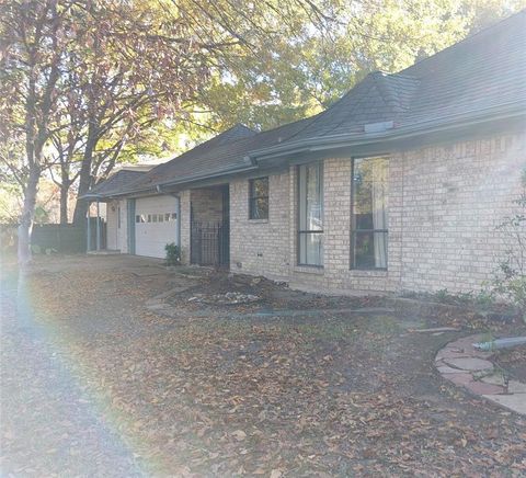 A home in Corsicana