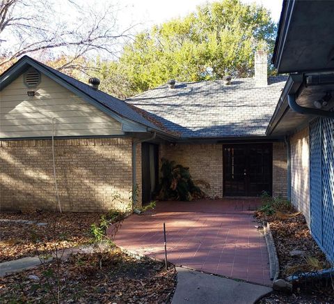 A home in Corsicana