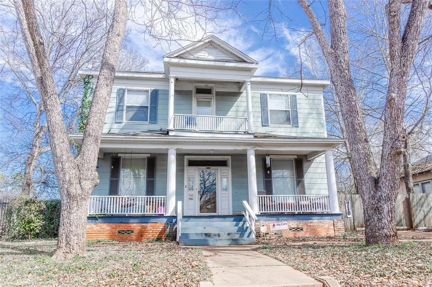 Motivated to sell (Seller Financing is Available) this 5-bedroom, 2-bathroom home is being offered below market value, presenting a great opportunity for homeowners or investors! The home features mostly original hardwood floors, adding warmth and character to the space. Enjoy a spacious backyard, perfect for outdoor gatherings, gardening, or creating your own private retreat. With five bedrooms, there is plenty of room to spread out and make this home your own. Opportunities like this don't come around often - schedule your showing today before its gone!
Excludes: Piano, dining table and items in the garage.