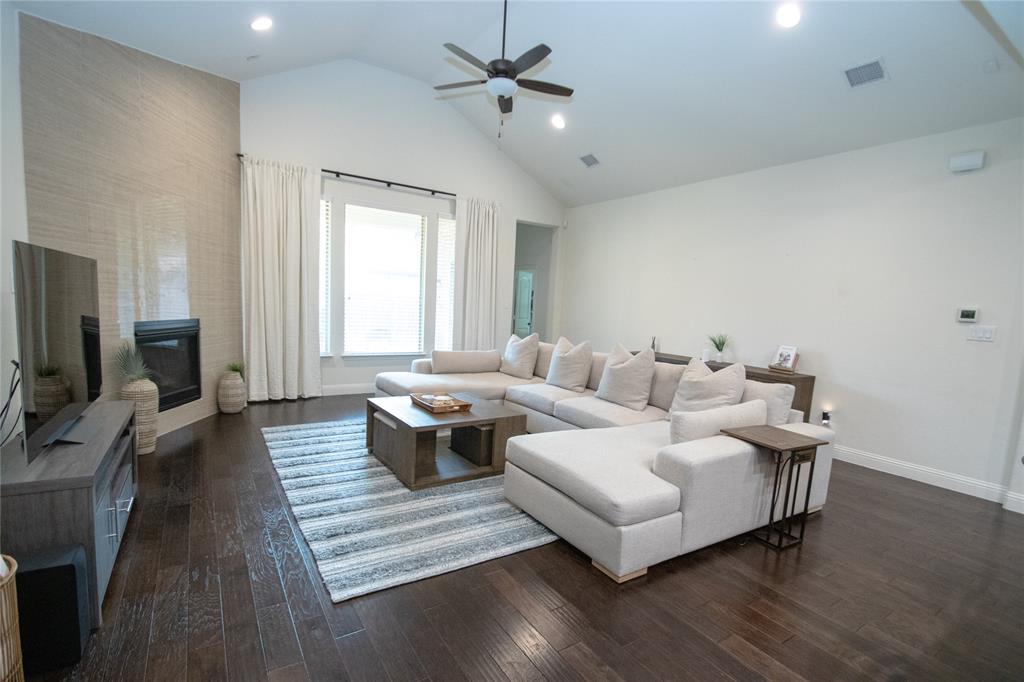 14813 Cedar Flat Way