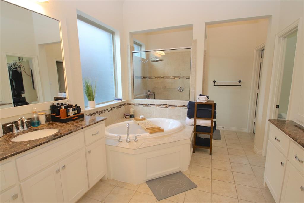 14813 Cedar Flat Way