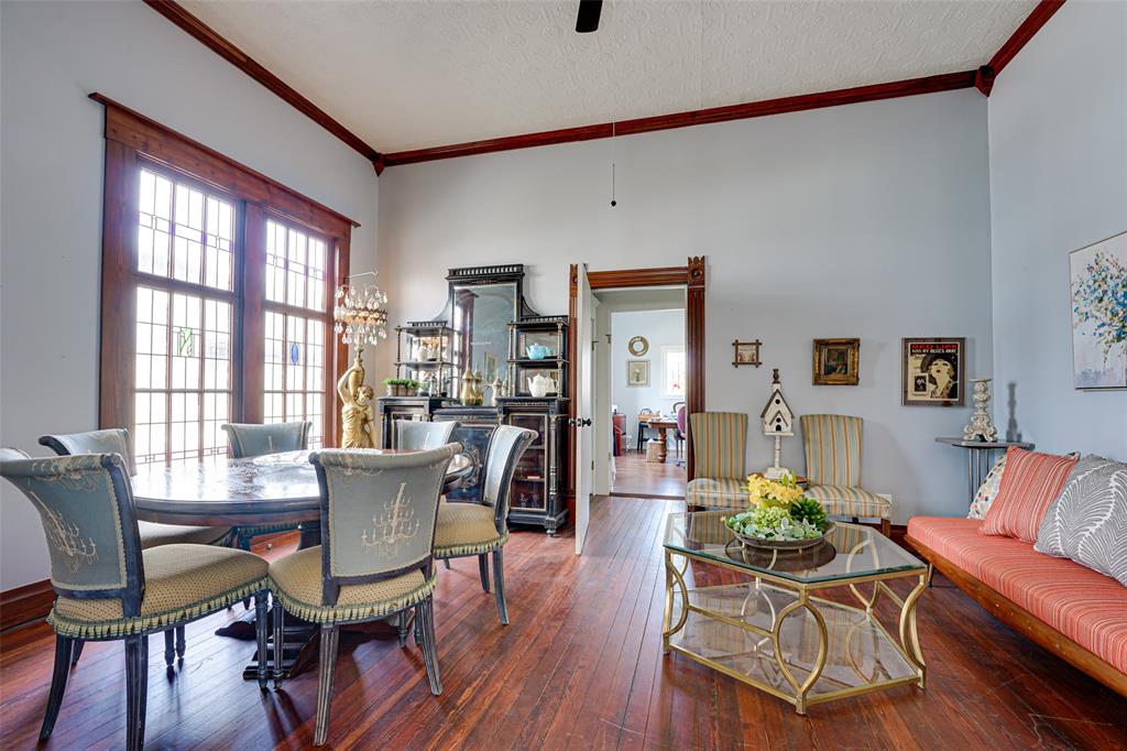 Town - Commercial Sale