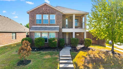 Photo of 1734 Pioneer Way, Lancaster, TX 75146 (MLS # 21393323)