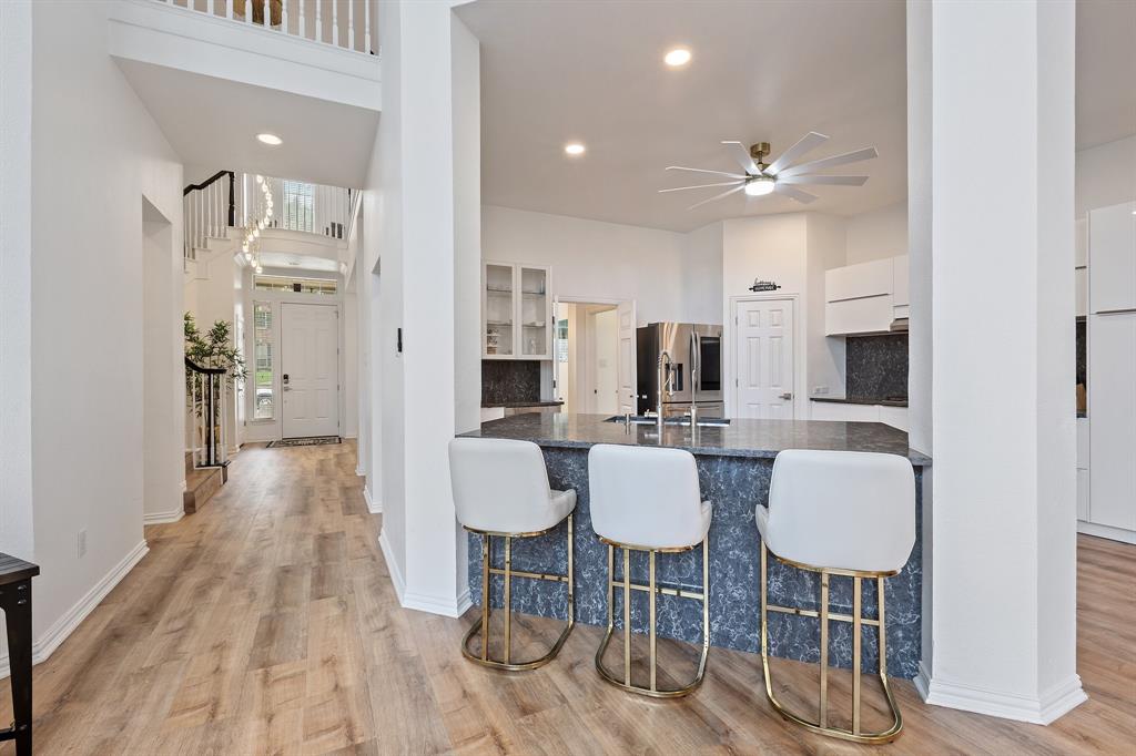 1860 Hollow Falls Court