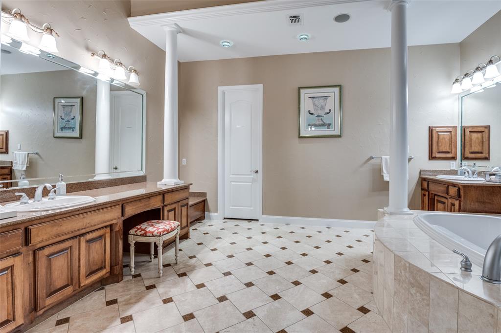 Lake Country Secret Harbour - Residential