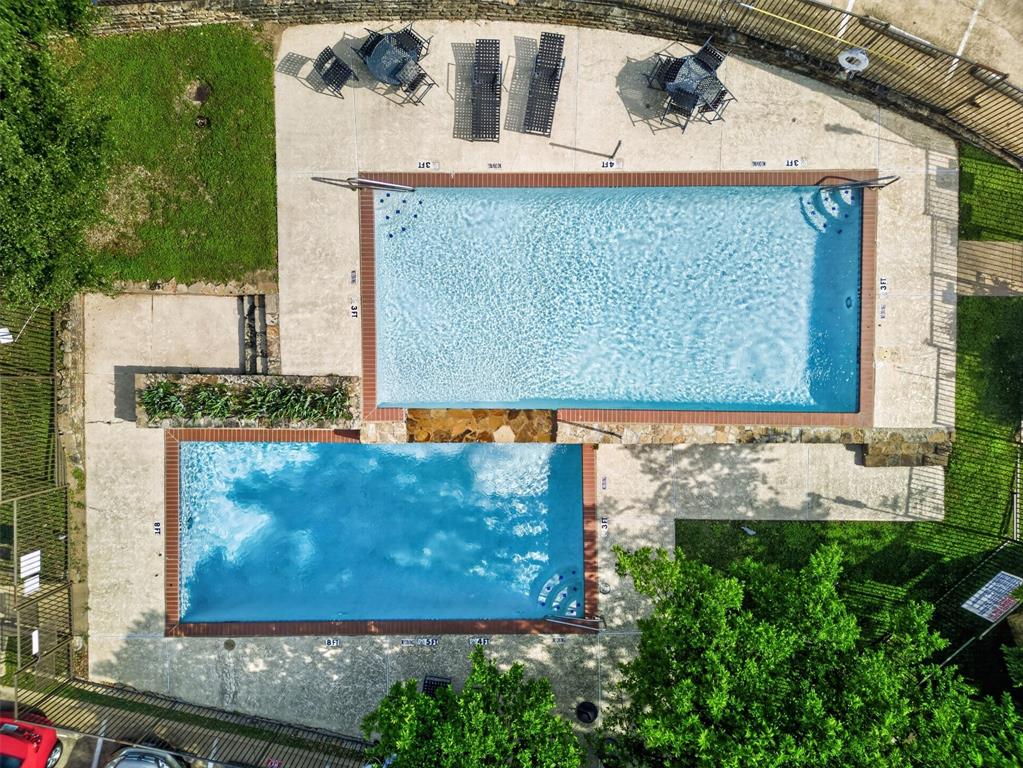 Wedglea Place Condo - Residential