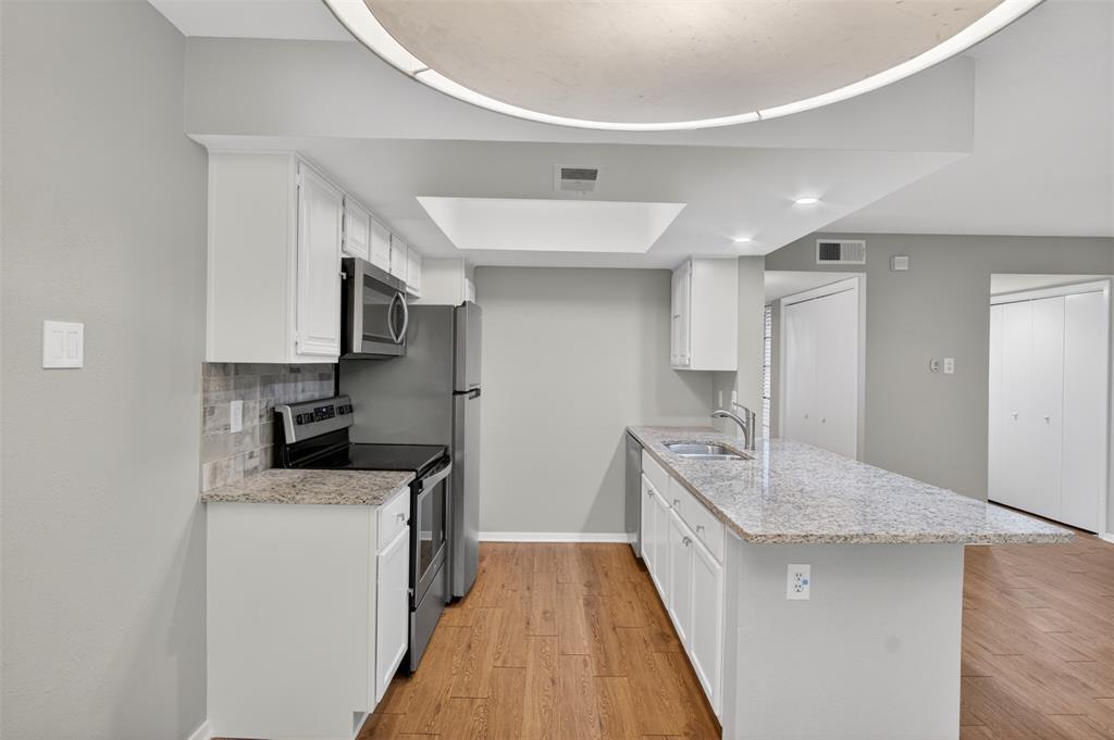 Wedglea Place Condo - Residential