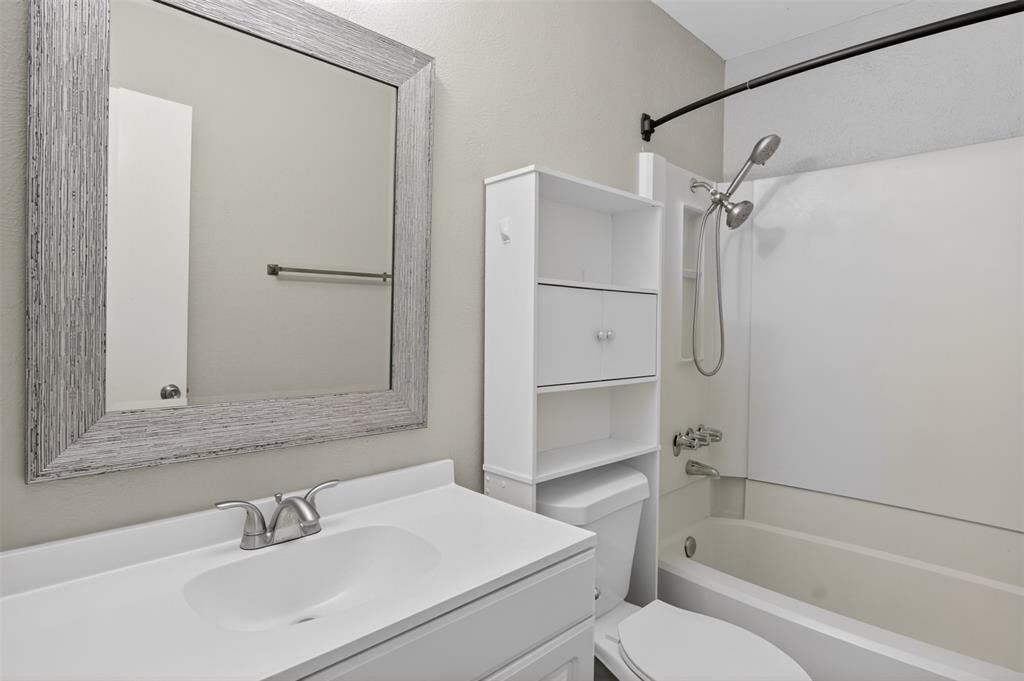 Wedglea Place Condo - Residential