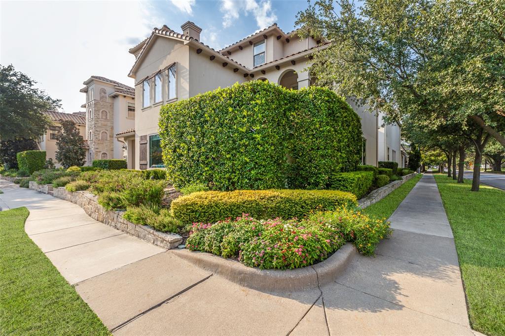 Courtyards At Normandy - Residential