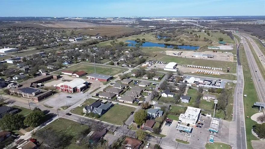 Nice Residential lot in town with easy access to I 45 and other surrounding cities in Ellis County. Be part of the flourishing growth in Ferris! Bring your own builder or build to suit with seller.